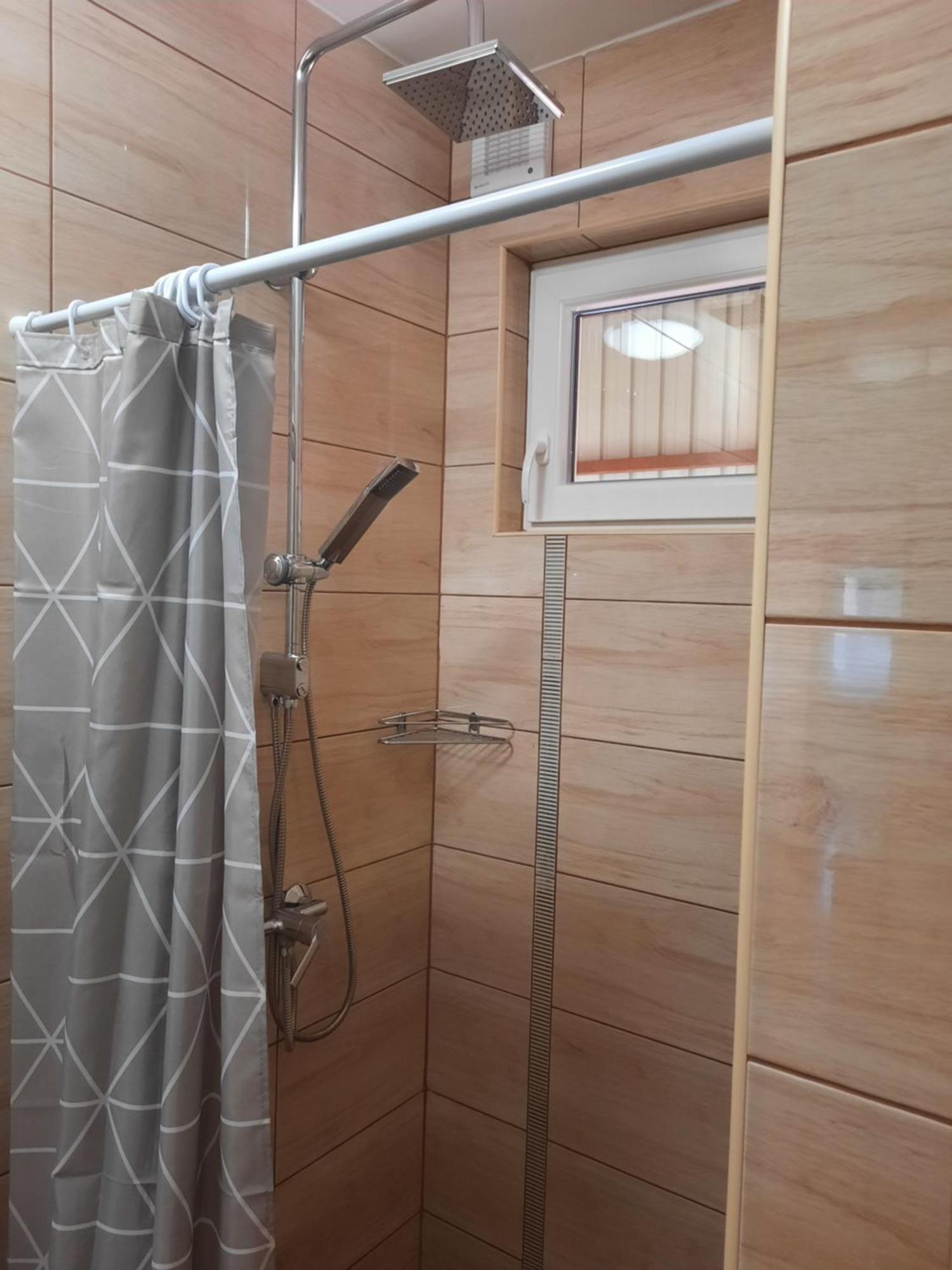 Apartamento Galeria Vendeghaz Hajdúszoboszló Exterior foto