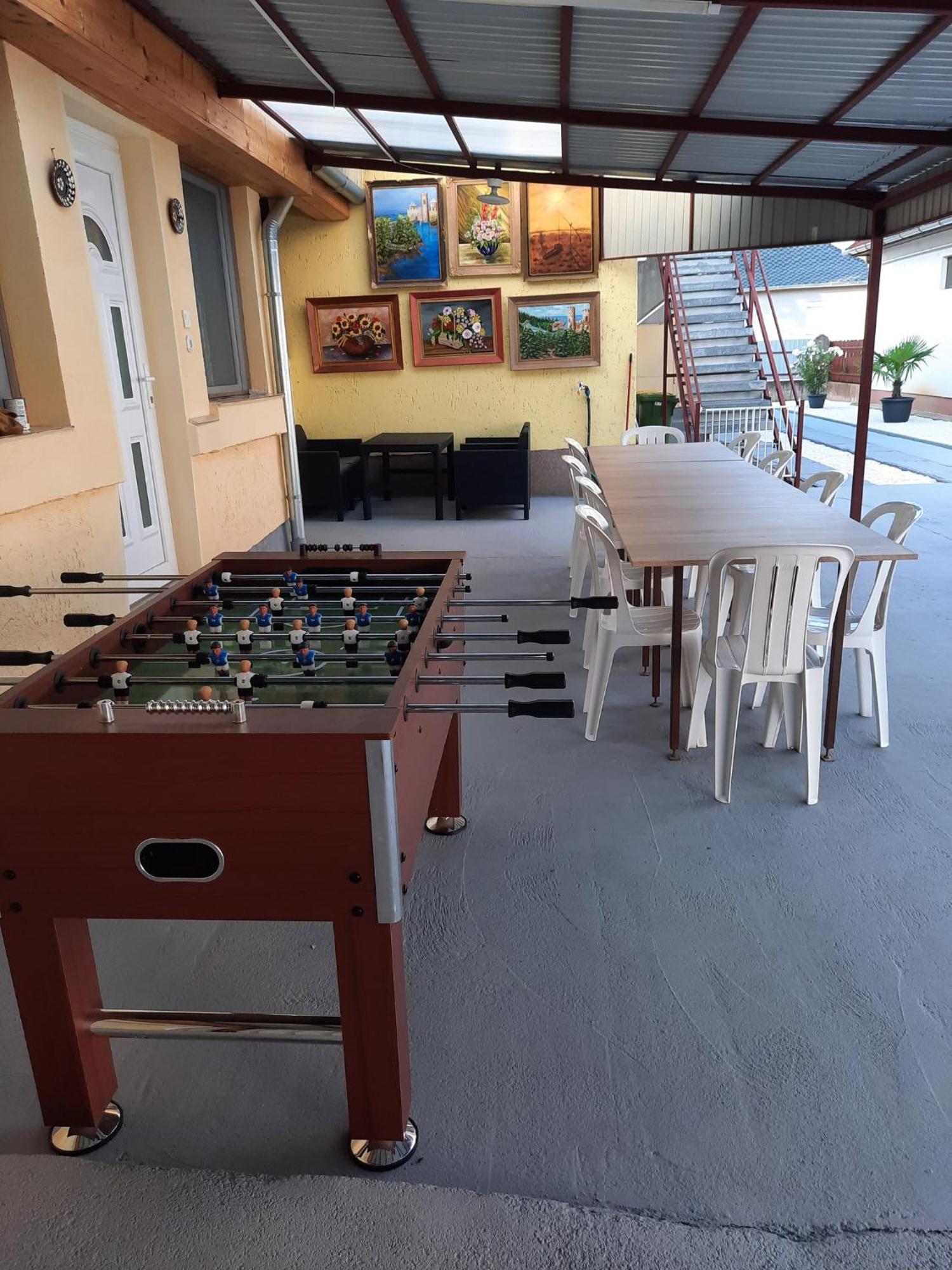 Apartamento Galeria Vendeghaz Hajdúszoboszló Exterior foto