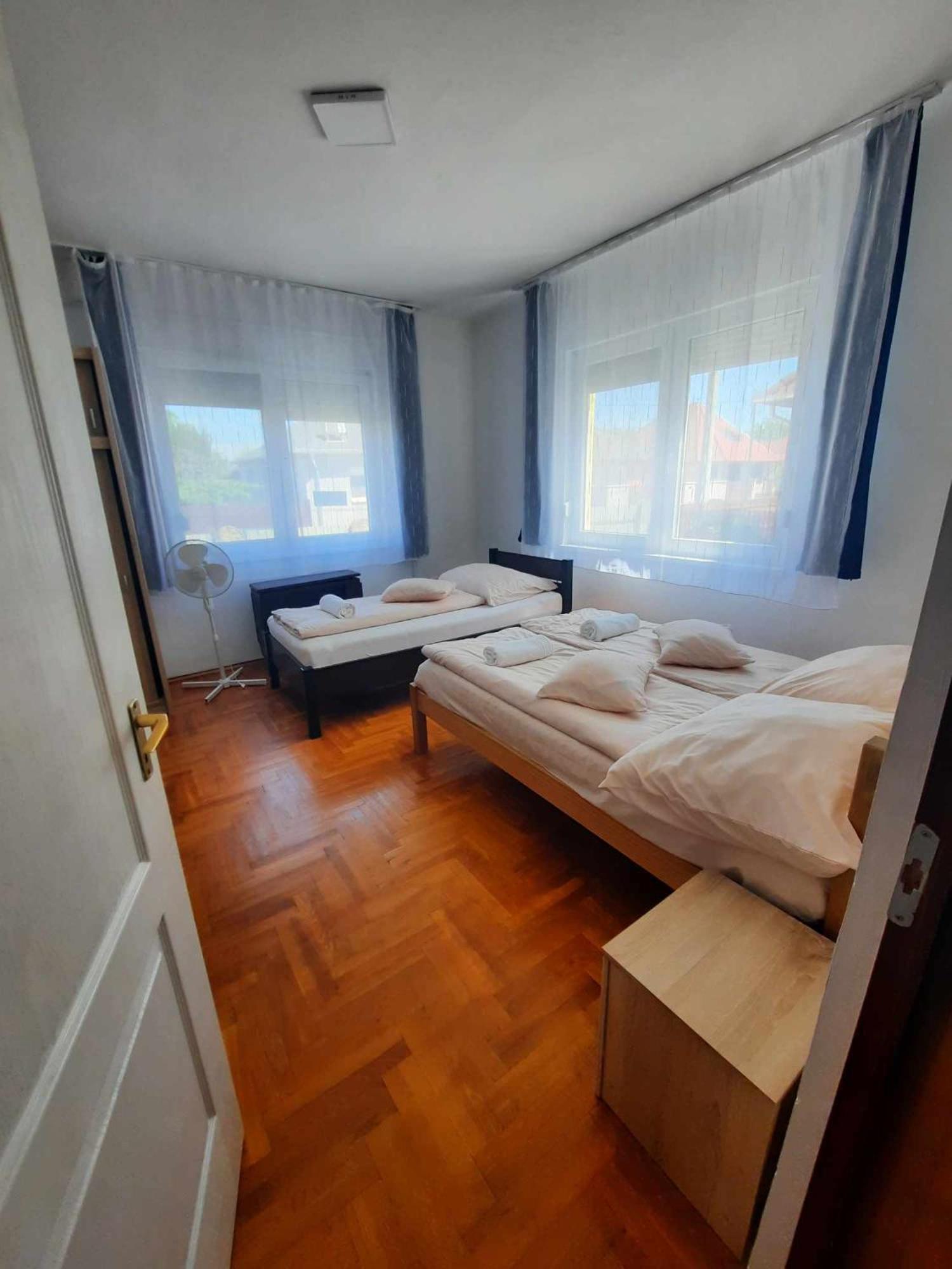 Apartamento Galeria Vendeghaz Hajdúszoboszló Exterior foto